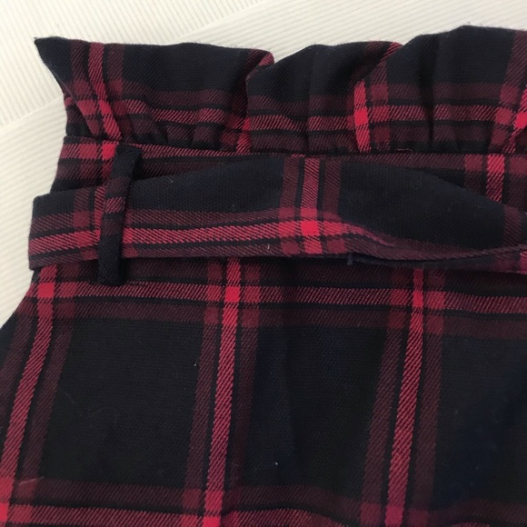 Plaid mini skirt! - Picture 2 of 2